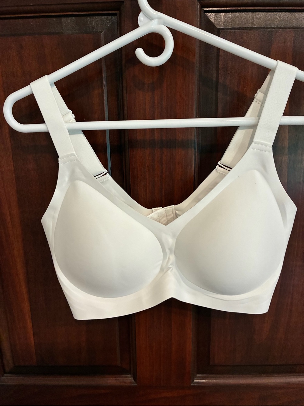 Seamless White Wireless Support Bra - Everyday Comfort- gel XL NWT